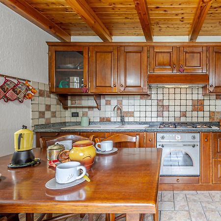 Casa Beatrice - Wifi, Parcheggio E Vista Montagna - Cour 0231 Apartment Courmayeur Ngoại thất bức ảnh