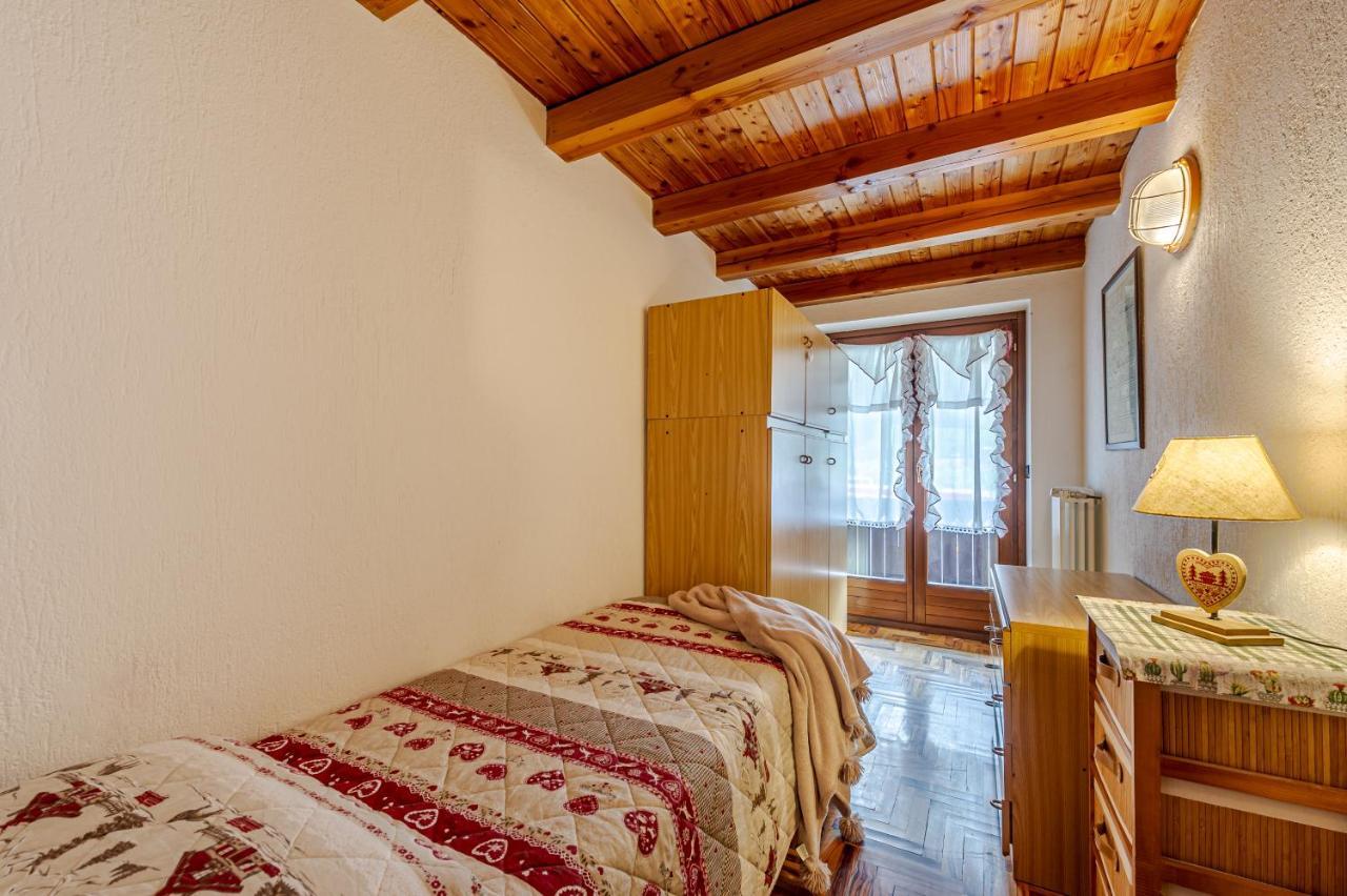 Casa Beatrice - Wifi, Parcheggio E Vista Montagna - Cour 0231 Apartment Courmayeur Ngoại thất bức ảnh