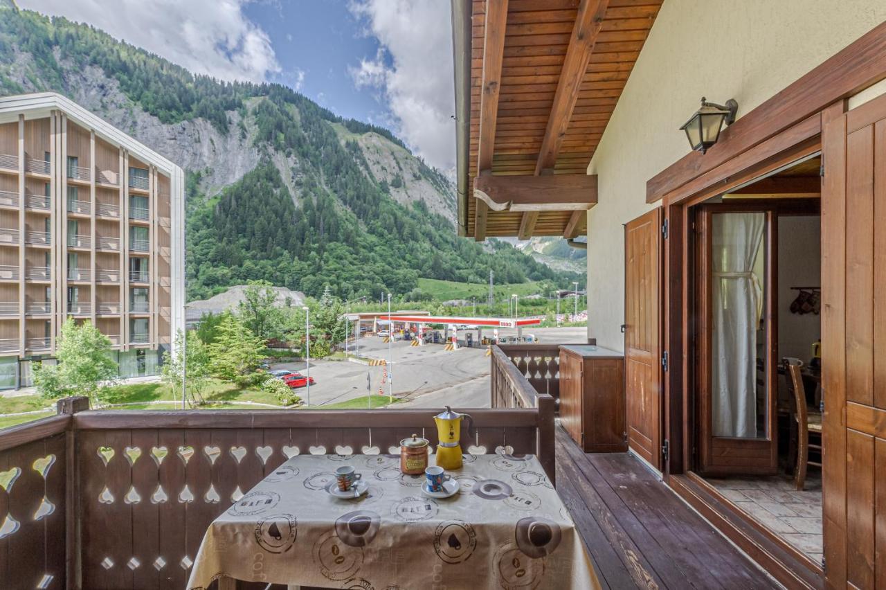 Casa Beatrice - Wifi, Parcheggio E Vista Montagna - Cour 0231 Apartment Courmayeur Ngoại thất bức ảnh