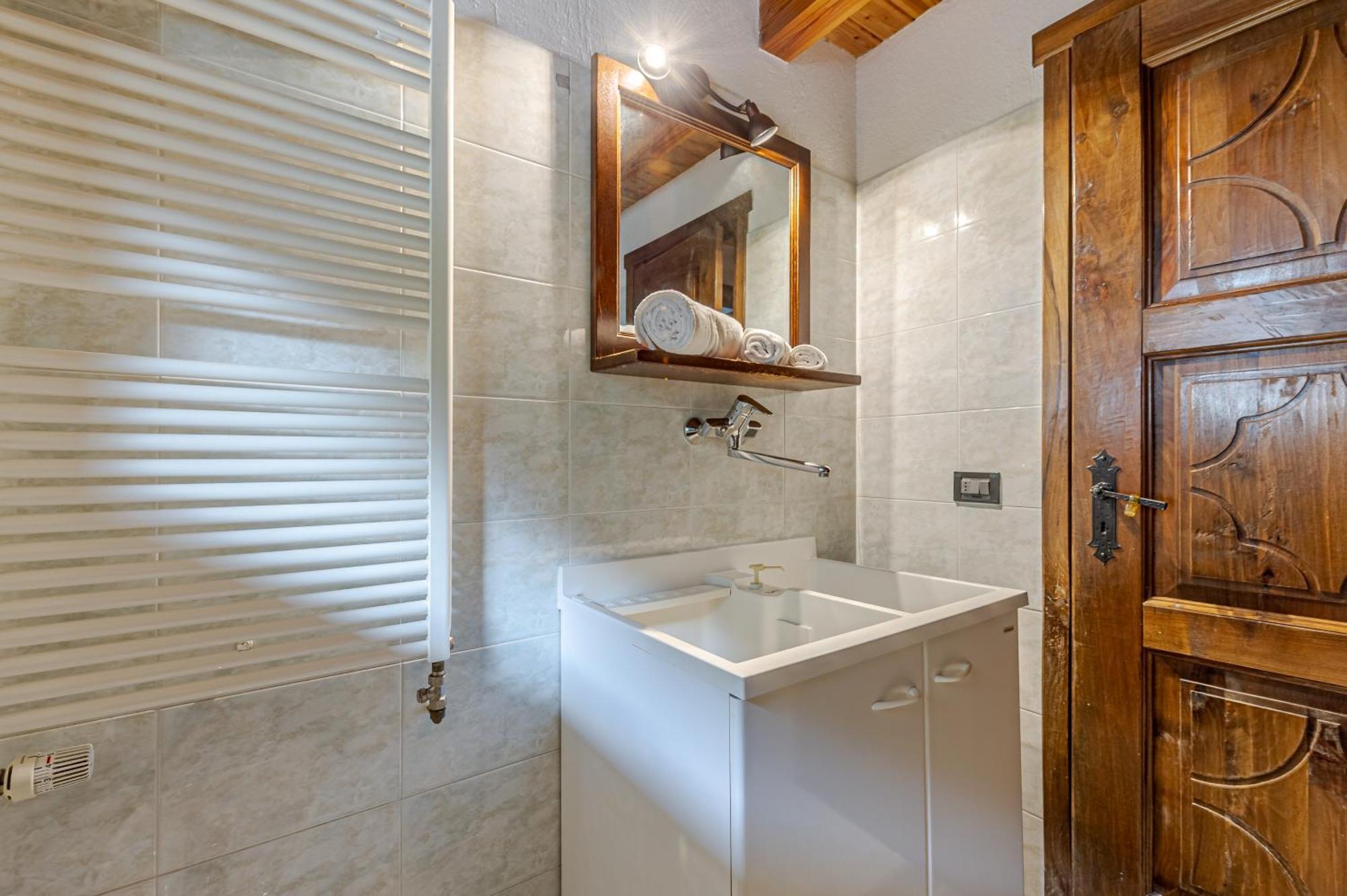 Casa Beatrice - Wifi, Parcheggio E Vista Montagna - Cour 0231 Apartment Courmayeur Ngoại thất bức ảnh