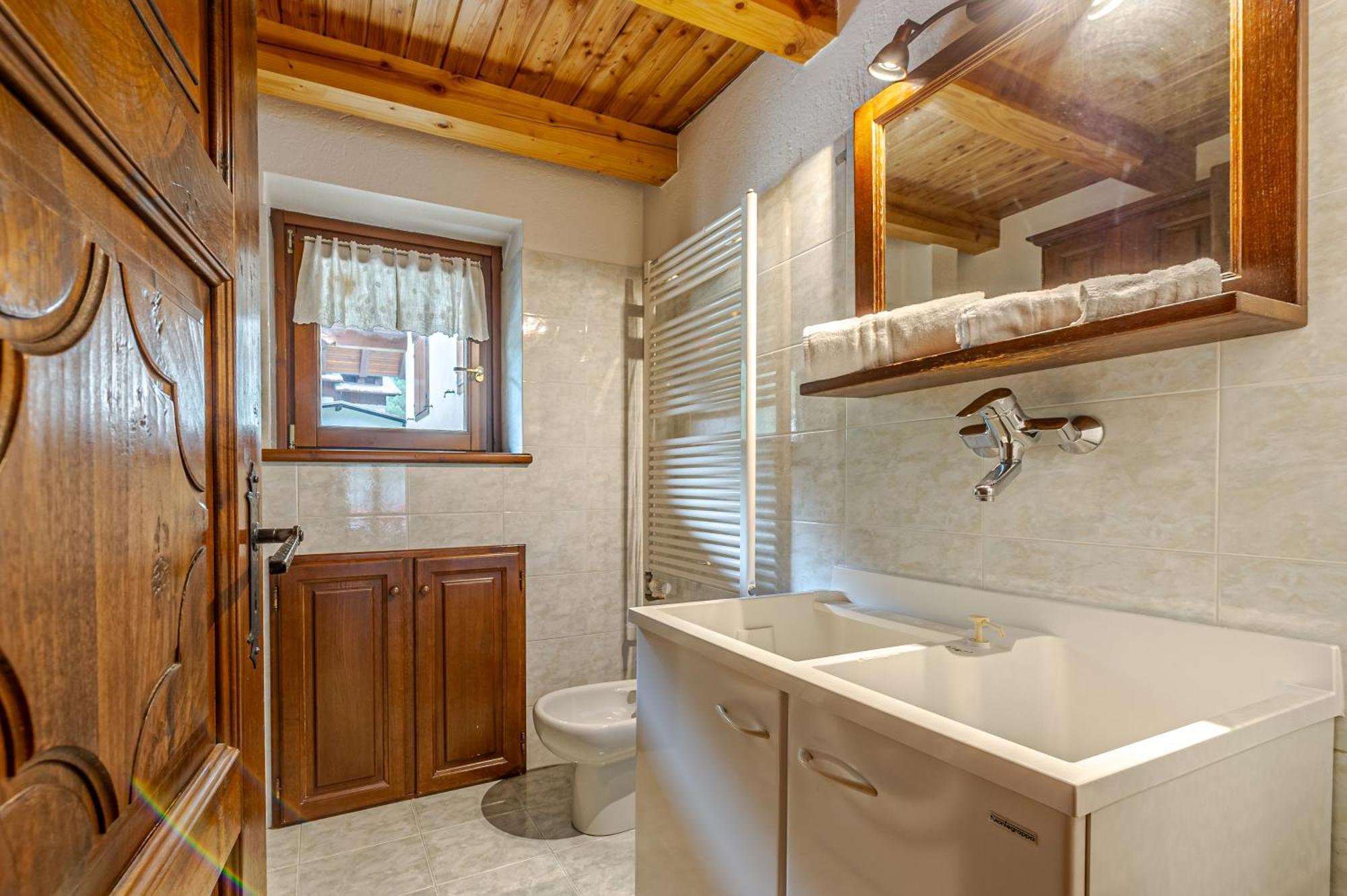 Casa Beatrice - Wifi, Parcheggio E Vista Montagna - Cour 0231 Apartment Courmayeur Ngoại thất bức ảnh